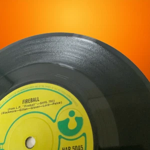 Deep Purple Fireball c/w Demon's Eye 7" Vinyl Single 1971 EMI Records HAR 5045 - Picture 1 of 9