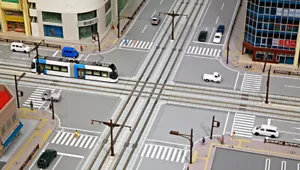 KATO N Gauge 40-812 TV2 UNITRAM Figure-Eight Crossing Expansion Set - Picture 1 of 3