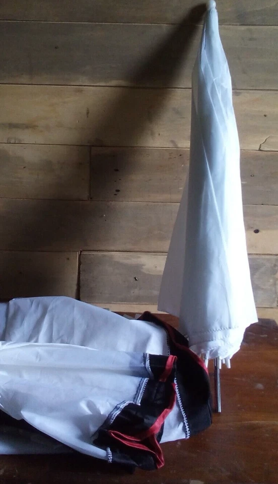 Umbrella and cloths for Interfit EK150 MKiii photography lighting kit - Image 1 of 1