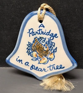 Louisville Stoneware 12 Days Of Christmas Ornament A Partridge in a Pear Tree - Bild 1 von 3