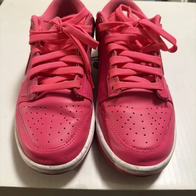 WMN Talla 7 - Nike Dunk Low Hyper Pink W Foto 1 de 4