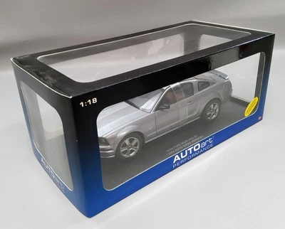 2005 Ford Mustang GT 2004 Car Show Edition 1:18 Scale Diecast By AUTOart #73013 - Image 1 of 4