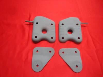 DATSUN B210 TRASERO HOJA RESORTE AMORTIGUADORES PLACA MONTAJE SOPORTE PAR  Foto 1 de 4