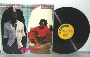 GREGORY ISAACS DENNIS BROWN Judge Not UK LP VG+ 1984 Greensleeves GREL72 - Imagen 1 de 3