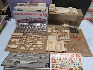 Lincoln 1963 convertible 3n1 modelo anual kit AMT sin construir - Imagen 1 de 12