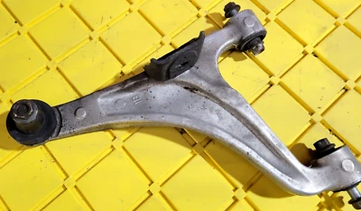 Brazo de control superior trasero derecho Infiniti QX50 2014-2017 Foto 1 de 4