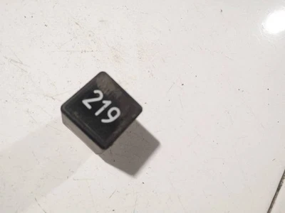 1996 Audi A6 Relay Module 443951253aa, 899574000 FR2547238-93 - Image 1 of 4