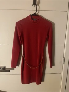 NWT- Guess Long Sleeved red dress with cutout back and gold hardware-size Small - Picture 1 of 3
