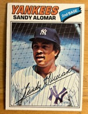 1977 Topps Sandy Alomar Baseball Card #54 Yankees Mid-Grade