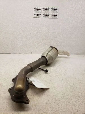 Colector de escape del conductor Lexus GS450H motor 2GRFSE 2007-2011 FABRICANTE DE EQUIPOS ORIGINALES Foto 1 de 4