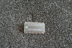 HI5702KCB10-Bit, 40 MSPS A/D Converter Case SO28 MAKE: HARRIS (loc 002) - Bild 1 von 3