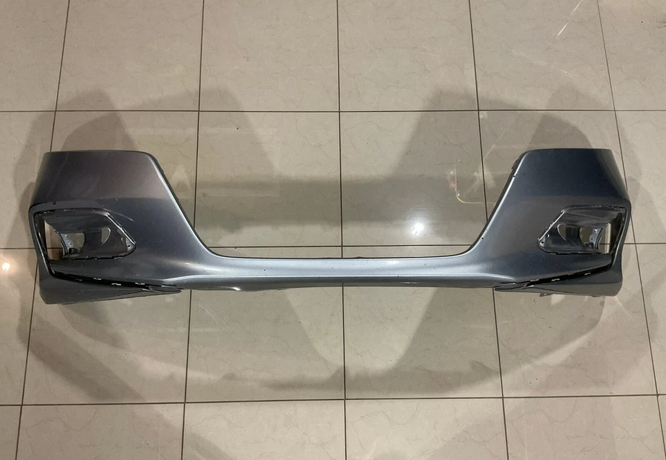 Front Bumper Cover Silver Honda Accord Touring/Hybrid 18-2020 71101-TVA-A000 OEM - Image 1 of 4