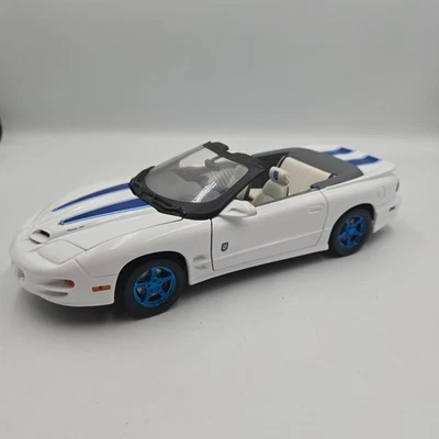 Road Signature 1999 Pontiac Firebird Trans Am 30th Anniversary 1:18 Diecast - Image 1 of 4