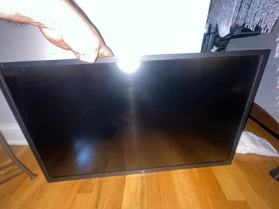 HP  Pavilion 32" QHD Display Monitor with NO Stand WITH Power Cord 4WH45AA(DR) - Image 1 of 4