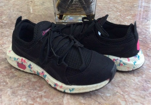 ASICS Hypergel Sai GS Kid Girls Black Running Training Shoe Size 4 1024A004 EUC!