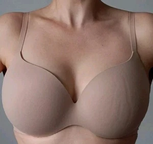 Victoria's Secret Incredible Perfect Shape Tan Push Up Bra! 32DDD - Picture 1 of 6