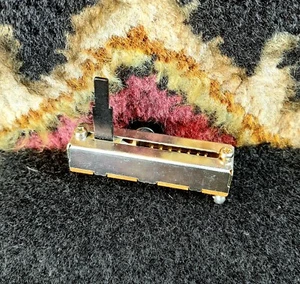 Vintage Alps Japan Straight Slide Ball-bearing 11 Position Potentiometer Fader - Picture 1 of 4