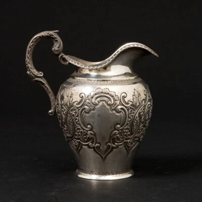 Antigua jarra crema repousse de plata esterlina Glasgow con sello de 1896 195 g Foto 1 de 4