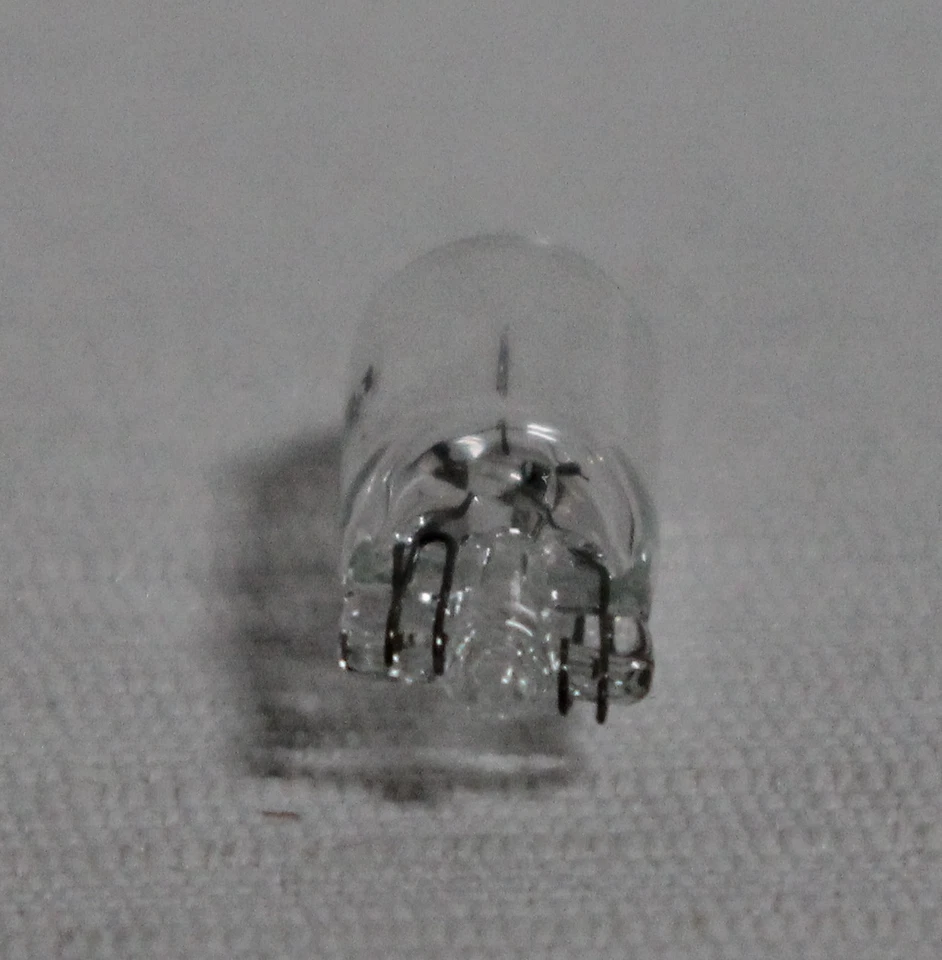 Eiko 2821 T3.25 Cuña 12V 10 Bombillas NUEVO Foto 1 de 3