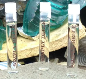 Außergewöhnliche Parfums Simply Belle Eau de Parfum, 3 Fläschchen je 0,03 Unzen - Bild 1 von 1