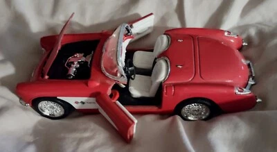 Chevrolet Corvette 1957 rojo blanco carretera resistente escala 1/18 diecast 92018  Foto 1 de 4