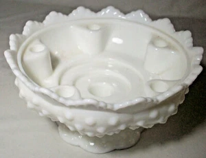 Fenton WEISS MILCHGLAS KOCHNAGEL: 6,5 Zoll Kerzenschale: Logo: EXC: NR - Bild 1 von 5