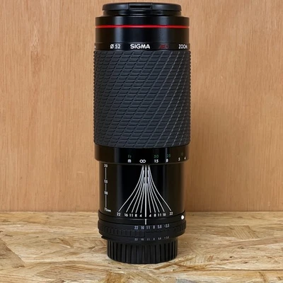SIGMA manual lens 70-210 nikon mount & sony e mount full frame w/adaptor - Image 1 of 4