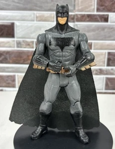 Figura de Batman de la Liga de la Justicia DC Multiverse 2017 suelta 6" Ben Affleck - Imagen 1 de 12