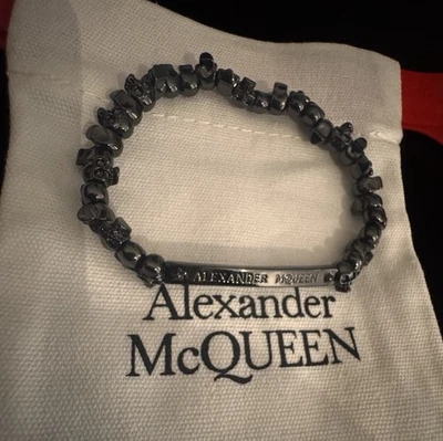 Pulseira listrada vintage de tom preto Alexander McQueen - Imagem 1 de 4