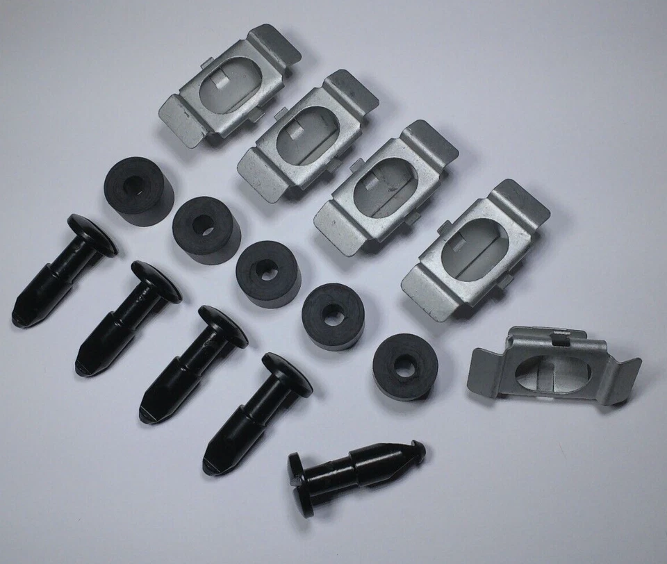 FRONT UPPER GRILLE MOUNTING CLIPS KIT VOLKSWAGEN VANAGON 1980-1991 - Image 1 of 1