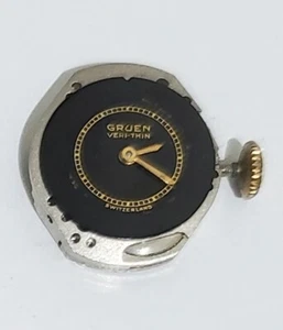 Gruen Veri Thin 17 Jewels Cal 215 Black Dial Ladies Watch Movement Runs! - Picture 1 of 6