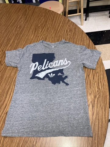 Adidas New Orleans Pelicans NBA T-Shirt Mens Small Gray Short Sleeve Cover