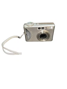 Vintage Gateway DC-T50 5.2MP Digital Camera 3x Zoom Silver – Untested - Picture 1 of 7