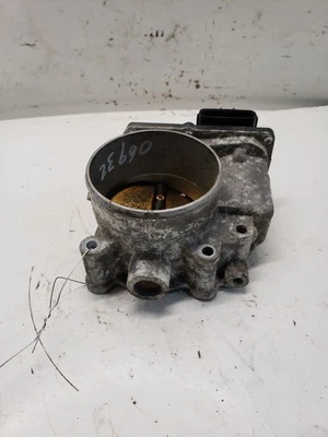 Throttle Body XC70 3.2L Fits 08-15 VOLVO 70 SERIES 1425754 - Image 1 of 4