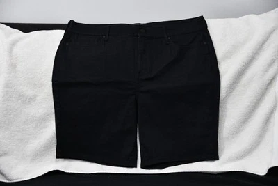 BNWL NYDJ ELLA RELAXED FIT BLACK COLOR LIFT & TUCK SHORTS INSEAM 8"  SIZE 18 REG - Image 1 of 3