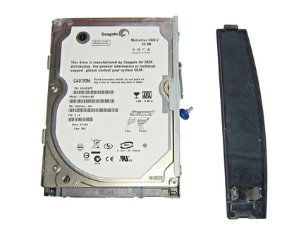 Disco duro Seagate de 60 GB para Sony PS3 CECHA01 (FAT) con carrito, tornillo y cubierta Foto 1 de 4