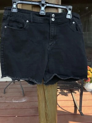 NEW Style & Co Women's Black Denim Shorts Size 14 - Image 1 of 2