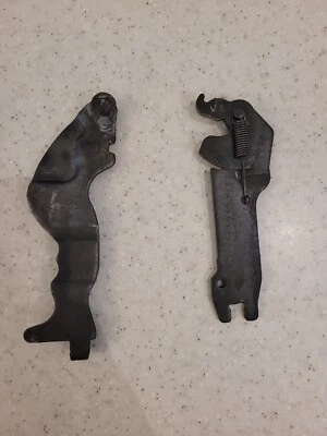 Geo Tracker 91-95 Rear Brake Adjuster and Parking Lever C900R Drum spreader - Image 1 of 4