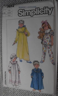 Simplicity 7652 Pattern Child's NIGHTGOWN PAJAMAS ROBE HAT Sz Large 5-6 Uncut - Image 1 of 2