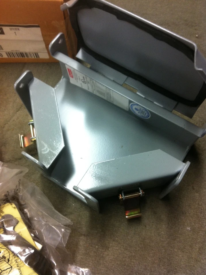 Hoffman F22LTA Wireway Top Open Tee Fitting 18170