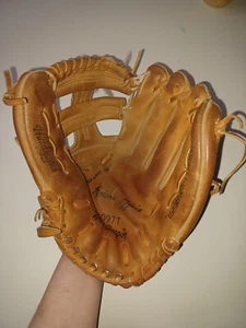 Vtg Roland Office Signature Model MacGregor 2097T Baseball Glove Great Condition - Picture 1 of 8
