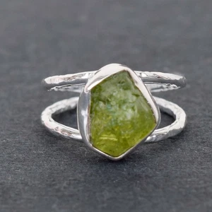 Natural Peridot Crystal Ring 925 Sterling Silver Peridot Birthstone Ring-RR122 - Picture 1 of 2