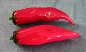 2 bezaubernde rote Peperoni aus Glas Neu 9 Zoll schweres Glas Gemüse - Bild 1 von 5