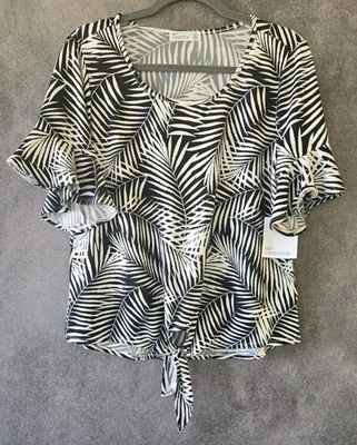 Blusa para mujer 89TH + MADISON negra blanca con estampado de palma manga grande con volantes nueva con etiquetas Foto 1 de 4