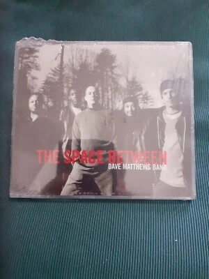 DAVE MATTHEWS  BAND - THE SPACE BETWEEN. CD SINGOLO  - Immagine 1 di 2