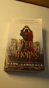 EMPEROR OF THORNS - MARK LAWRENCE - PAPERBACK BOOK - FANTASY NOVEL BOOK THREE - Imagen 1 de 1
