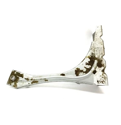 00-05 Soporte de montaje de guardabarros delantero derecho Audi A6 C5 Allroad 4Z7 821 136 OEM Foto 1 de 4