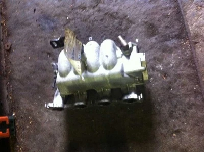 00 01 02 03 04 VOLVO S40 INTAKE MANIFOLD 4 CYL VIN VS VIN VW 4TH AND 5TH DIGIT - Image 1 of 4