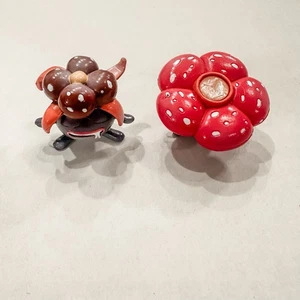 Vintage TOMY Pokemon Gloom & Vileplume PVC Figura Nintendo CGTSJ - Foto 1 di 11