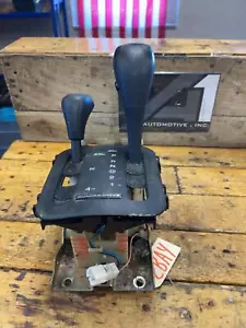 Cambio automático de piso Grand Cherokee 1999-2004 Quadra Trac caja de transferencia OEM - Imagen 1 de 9